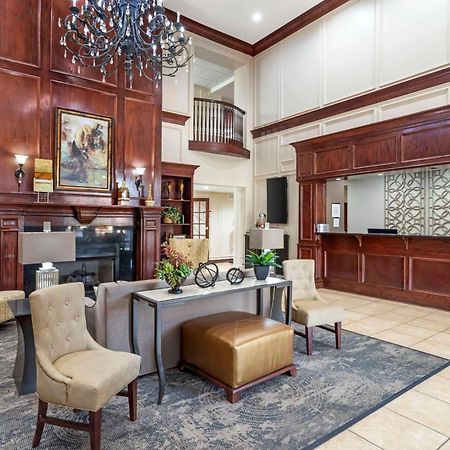 Best Western Plus Crown Colony Inn & Suites Lufkin Εξωτερικό φωτογραφία