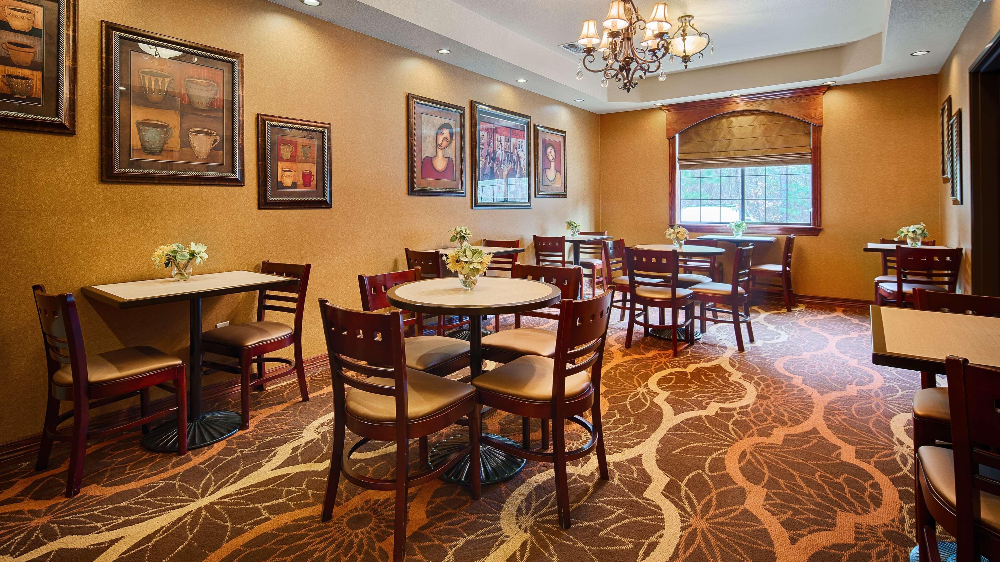 Best Western Plus Crown Colony Inn & Suites Lufkin Εξωτερικό φωτογραφία