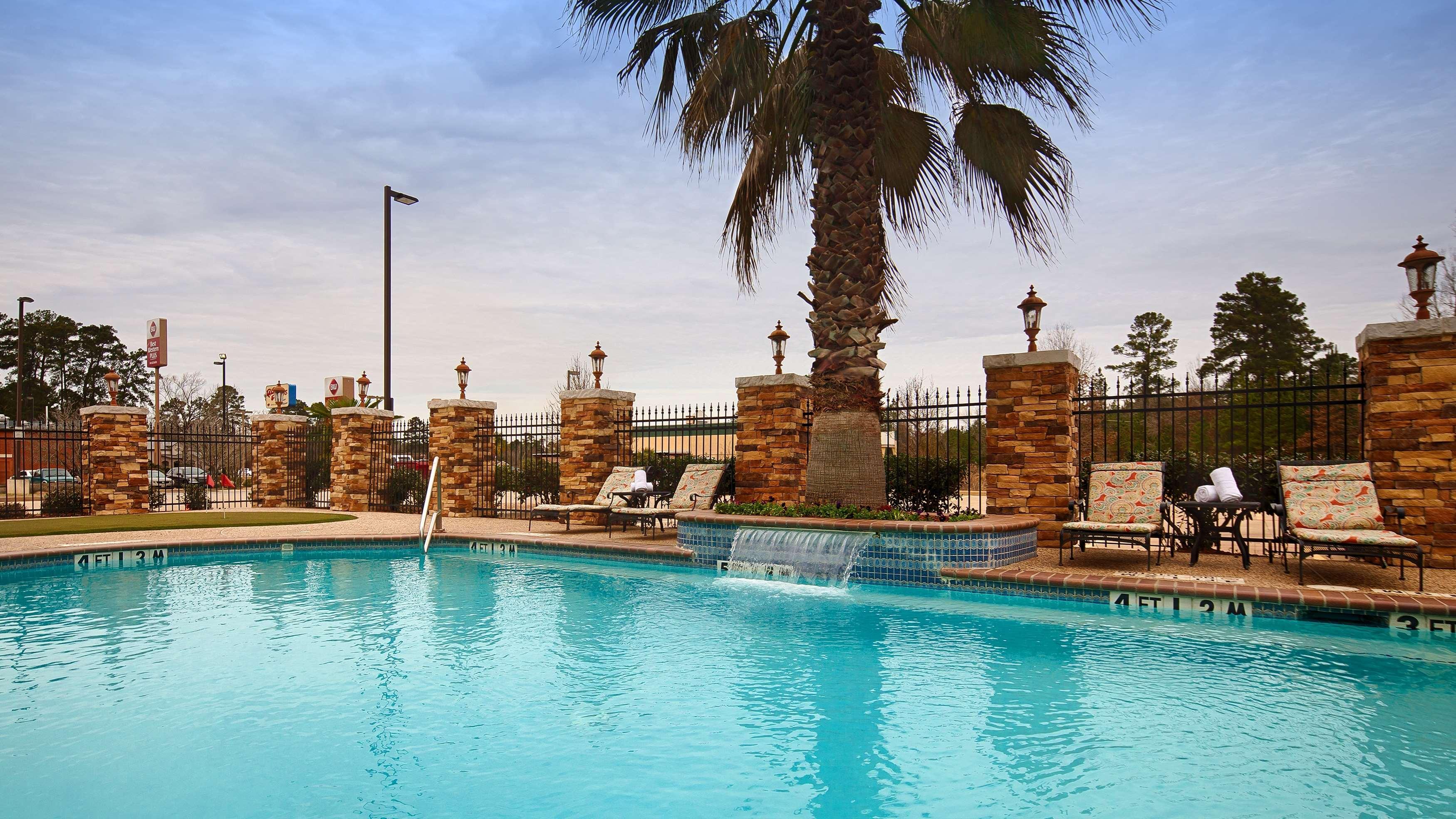 Best Western Plus Crown Colony Inn & Suites Lufkin Εξωτερικό φωτογραφία
