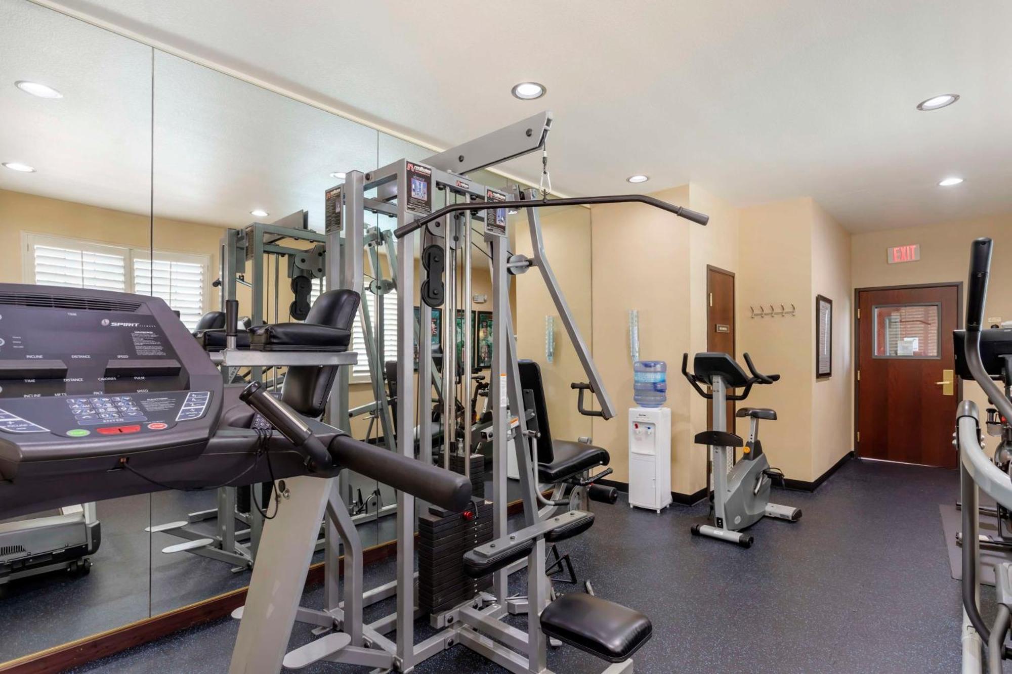 Best Western Plus Crown Colony Inn & Suites Lufkin Εξωτερικό φωτογραφία