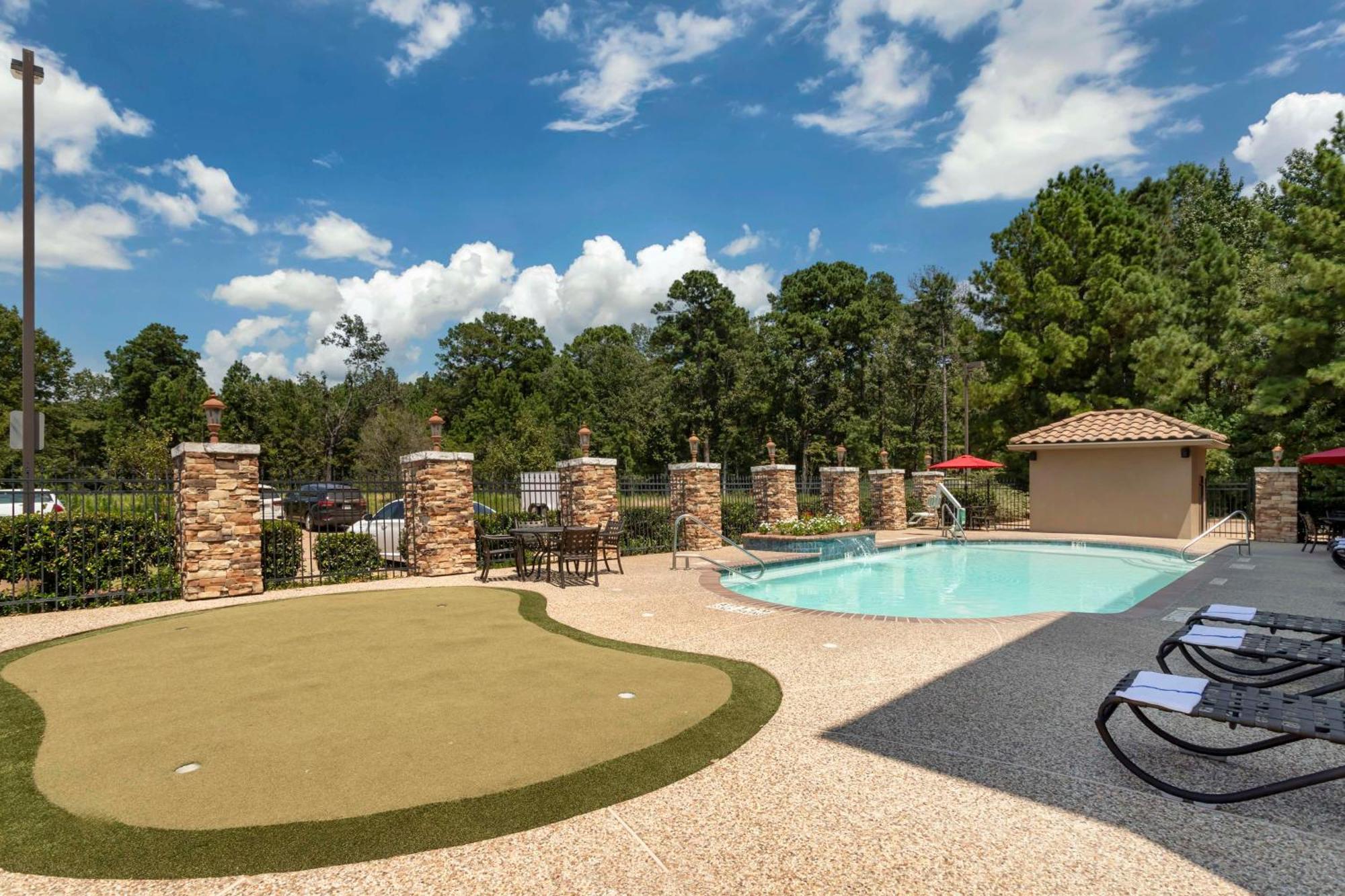 Best Western Plus Crown Colony Inn & Suites Lufkin Εξωτερικό φωτογραφία