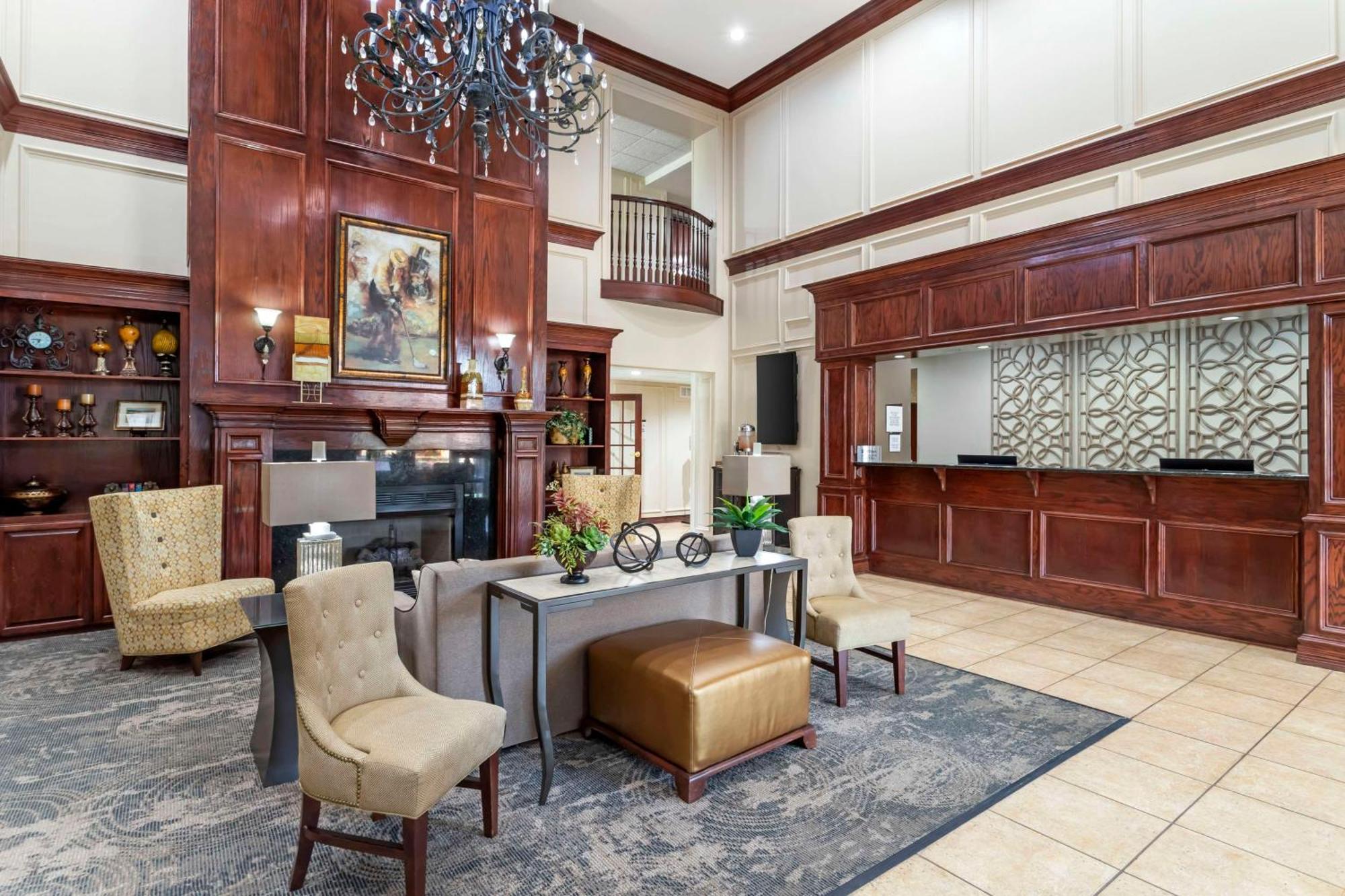 Best Western Plus Crown Colony Inn & Suites Lufkin Εξωτερικό φωτογραφία