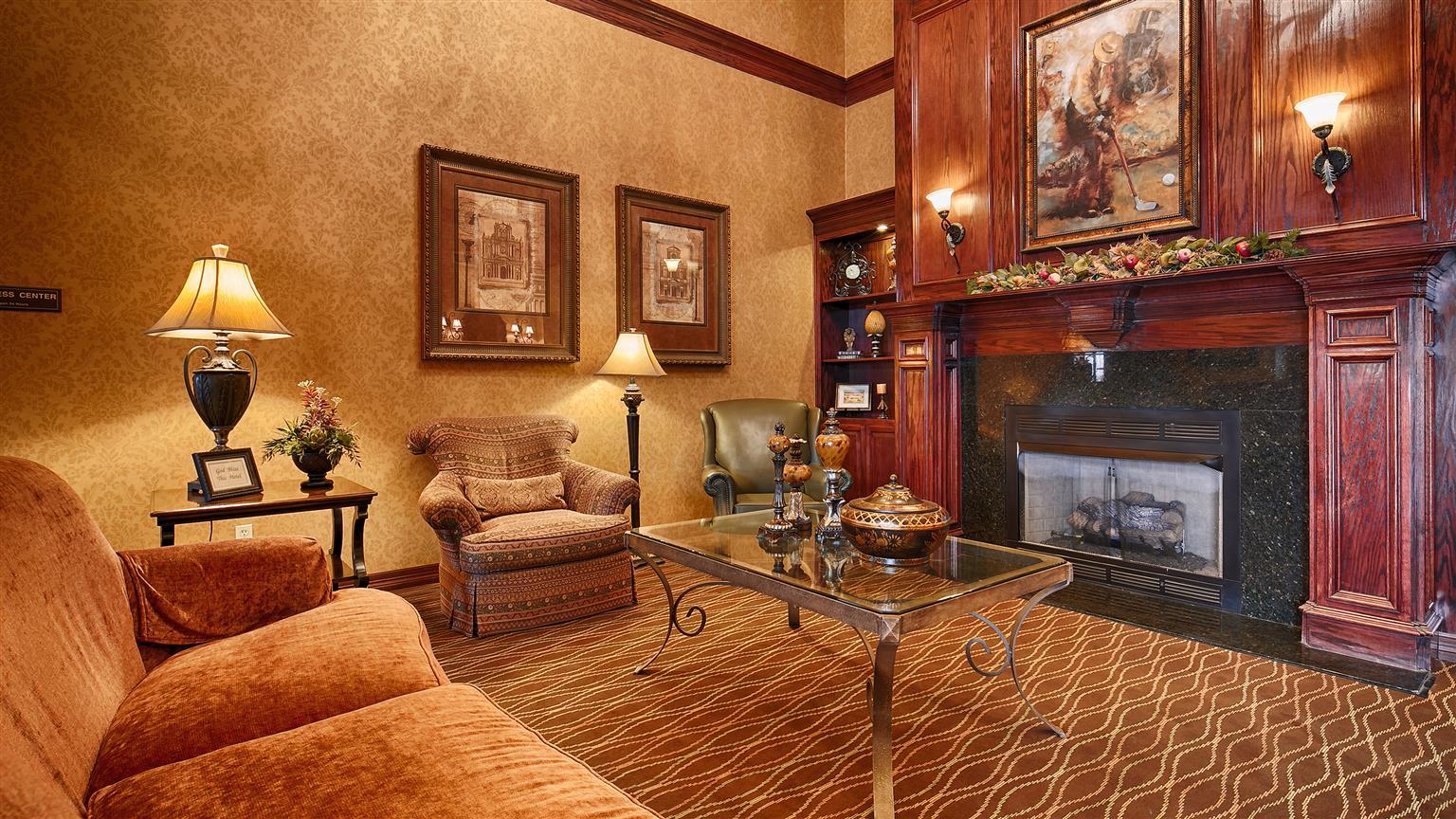 Best Western Plus Crown Colony Inn & Suites Lufkin Εξωτερικό φωτογραφία